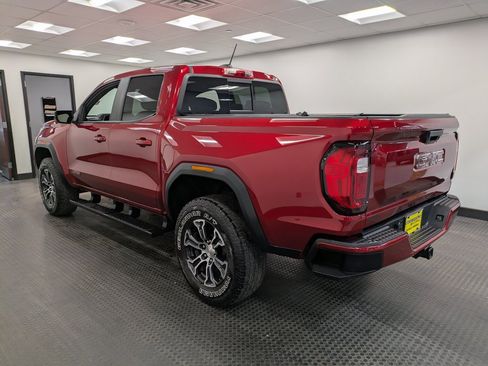 Used 2024 GMC Canyon AT4 image 6