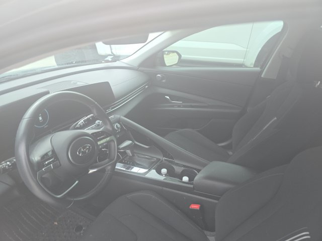 Used 2023 Hyundai Elantra SEL w/ Convenience Package FWD image 10