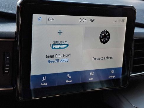 Used 2022 Ford Explorer XLT w/ Equipment Group 202A AWD/4WD image 16