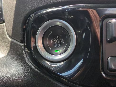 Used 2025 Chevrolet Silverado 1500 LT AWD/4WD image 24