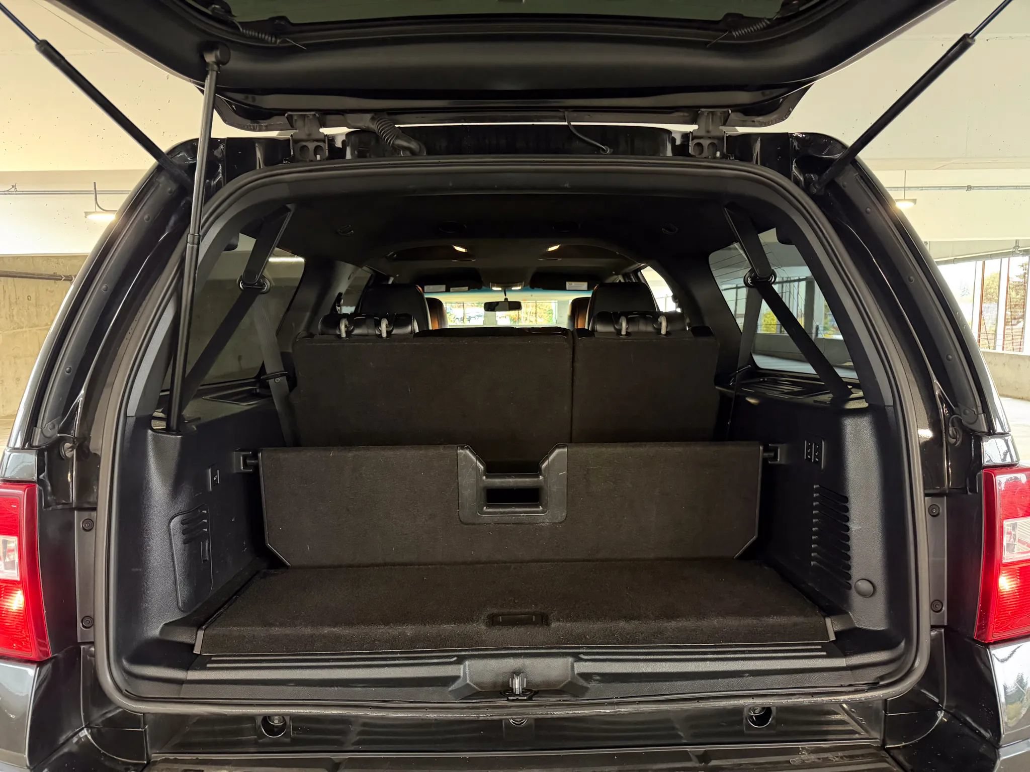 Used 2015 Ford Expedition EL XLT w/ Equipment Group 202A AWD/4WD image 24