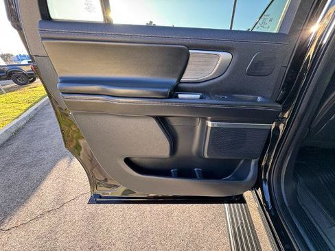 Certified 2025 Ford Expedition Max Platinum w/ Driver's Package AWD/4WD image 24