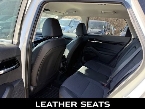 Certified 2024 Kia Seltos X-Line image 11