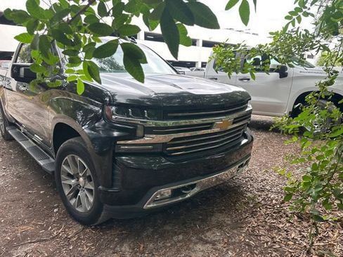 Used 2021 Chevrolet Silverado 1500 High Country RWD image 2