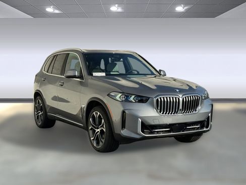 Used 2026 BMW X5 sDrive40i image 6