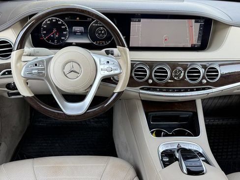 Used 2020 Mercedes-Benz S 560 4MATIC Sedan w/ Premium Package image 11