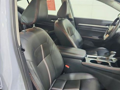 Certified 2025 Nissan Altima 2.5 SR FWD image 23