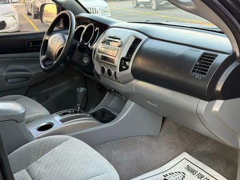 Used 2010 Toyota Tacoma 2WD Access Cab image 18