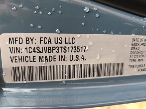 New 2026 Jeep Grand Wagoneer Limited AWD/4WD image 36