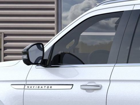 New 2026 Lincoln Navigator Premiere AWD/4WD image 44