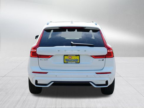Used 2025 Volvo XC60 B5 Plus AWD/4WD image 6