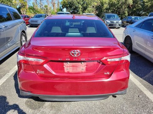 Used 2020 Toyota Camry LE image 5