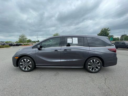 Used 2026 Honda Odyssey Elite image 4