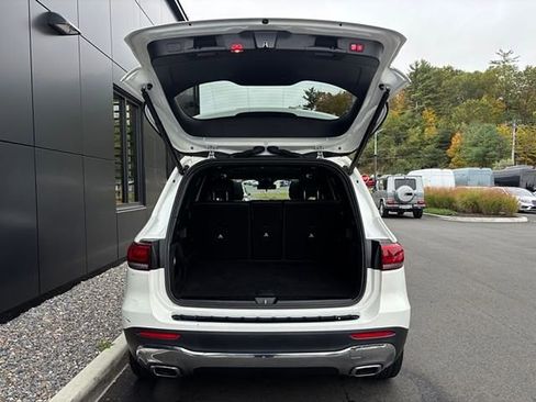 Used 2022 Mercedes-Benz GLB 250 4MATIC image 18