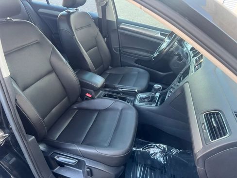 Used 2015 Volkswagen Golf TDI S FWD image 15