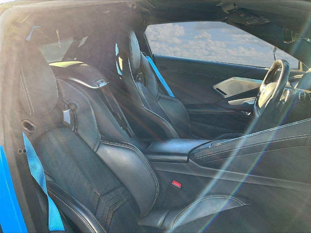 Used 2021 Chevrolet Corvette Stingray Preferred Cpe w/ Z51 Performance Package RWD image 27