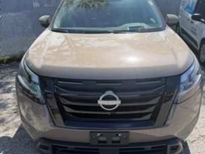 Used 2024 Nissan Pathfinder Platinum w/ Lighting Package (N93)