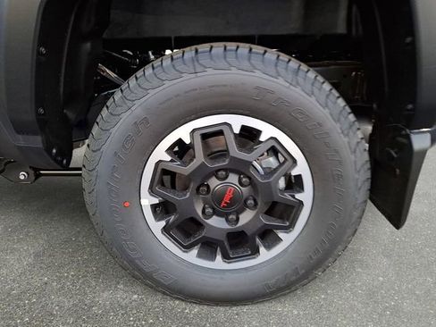 New 2026 Toyota Tacoma TRD Off-Road image 5