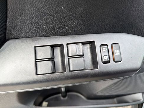 Used 2018 Toyota RAV4 LE w/ All Weather Liner Package image 33