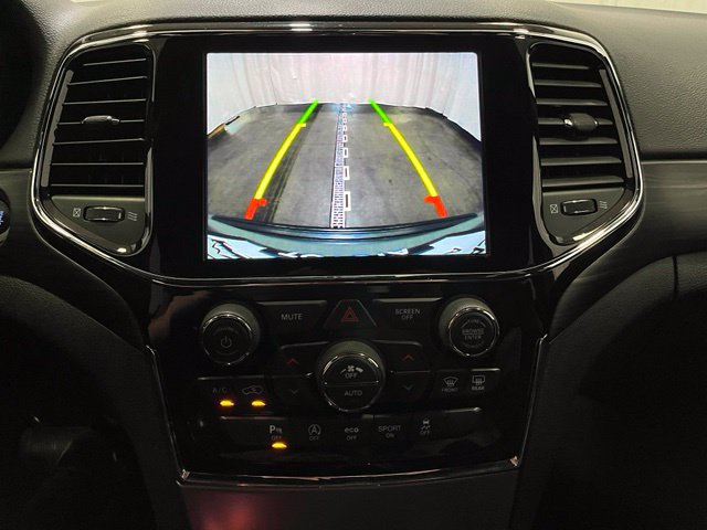 Used 2020 Jeep Grand Cherokee Altitude AWD/4WD image 21