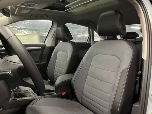 New 2025 Volkswagen Jetta SE image 19