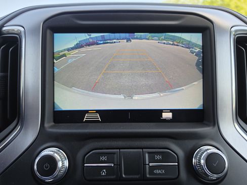 Used 2021 GMC Sierra 1500 SLE w/ Driver Alert Package I AWD/4WD image 26