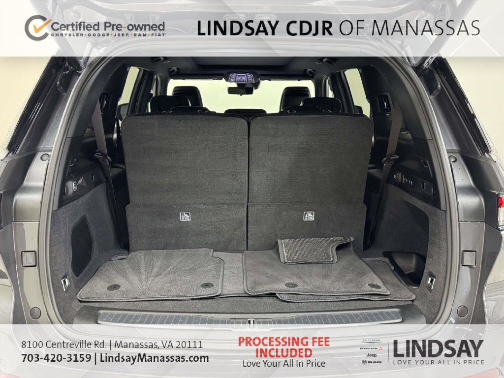 Used 2025 Jeep Grand Cherokee L Overland w/ Advanced Protech Group III AWD/4WD image 17