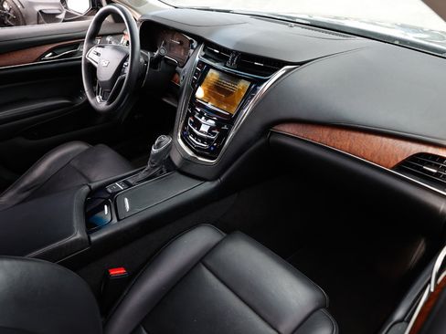 Used 2019 Cadillac CTS Luxury image 16