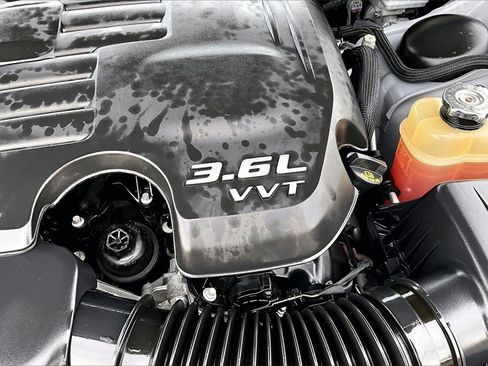 Used 2022 Dodge Charger SXT w/ Blacktop Package image 34