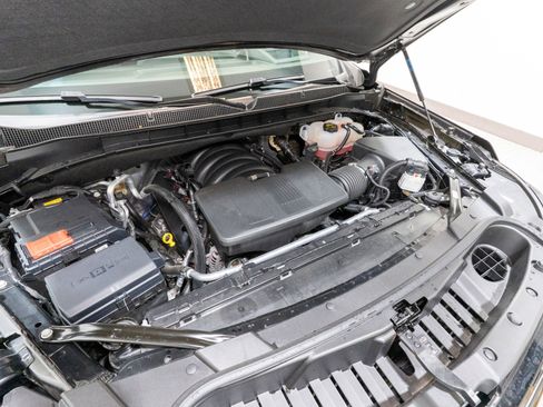 Used 2025 Chevrolet Tahoe High Country image 39