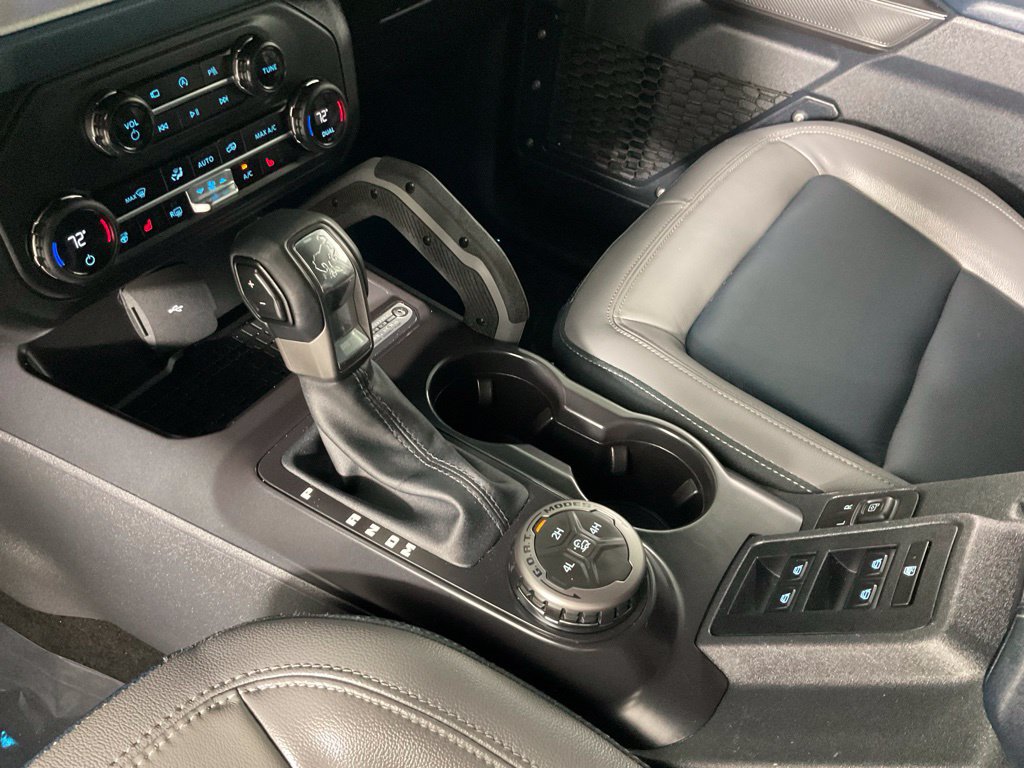Used 2024 Ford Bronco Outer Banks AWD/4WD image 19