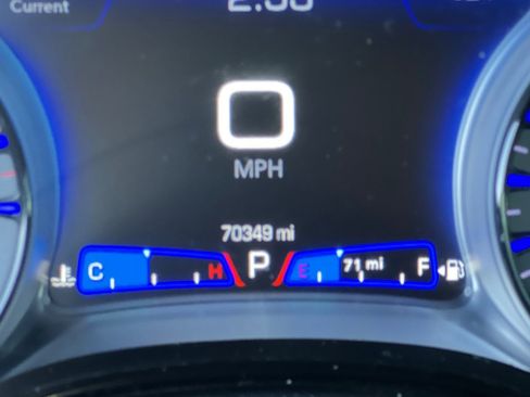 Used 2019 Chrysler 300 S RWD image 21