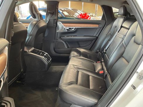 Used 2018 Volvo S90 T6 Inscription w/ Convenience Package image 16