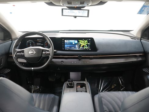 Used 2023 Nissan Ariya image 15