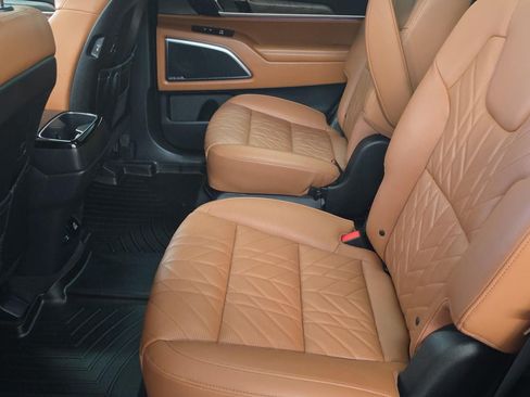 Used 2025 Kia Telluride SX Prestige X-Pro AWD/4WD image 7