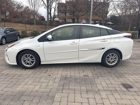 Used 2016 Toyota Prius Three w/ Protection Package image 6