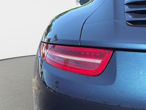 Used 2012 Porsche 911 Carrera RWD image 16
