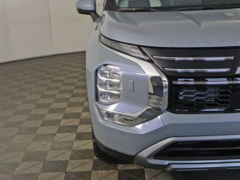 New 2026 Mitsubishi Outlander SE image 15