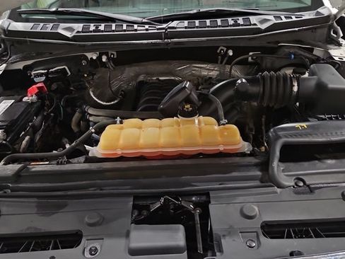 Used 2016 Ford F150 Lariat w/ Equipment Group 502A Luxury AWD/4WD image 28