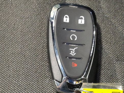 Used 2020 Chevrolet Equinox LT FWD image 32