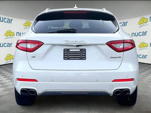 Used 2018 Maserati Levante GranLusso image 5