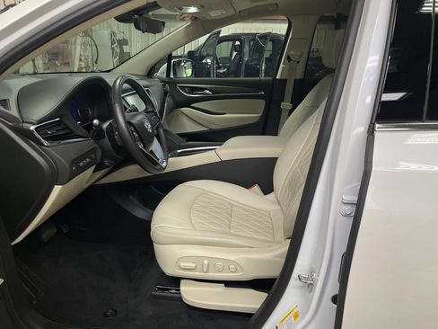 Used 2024 Buick Enclave Avenir w/ Avenir Technology Package AWD/4WD image 14