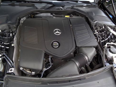 Used 2023 Mercedes-Benz C 300 4MATIC Sedan image 16