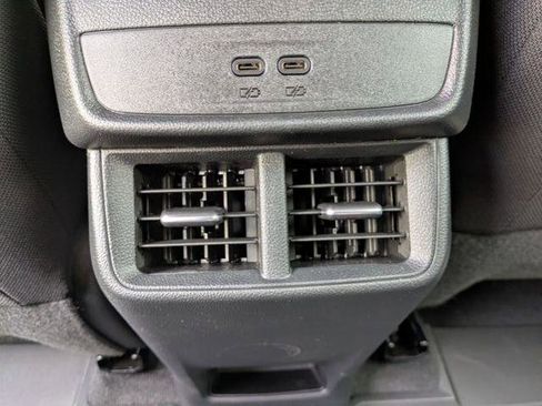 New 2026 Chevrolet Equinox LT image 23