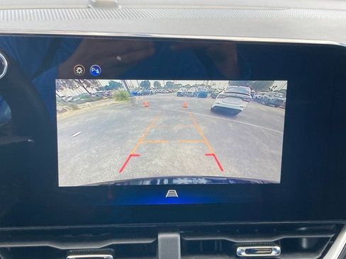 Used 2026 Chevrolet Equinox LT w/ Convenience Package II FWD image 22