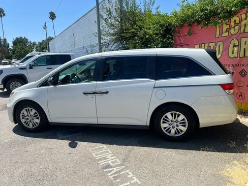 Used 2016 Honda Odyssey LX image 7