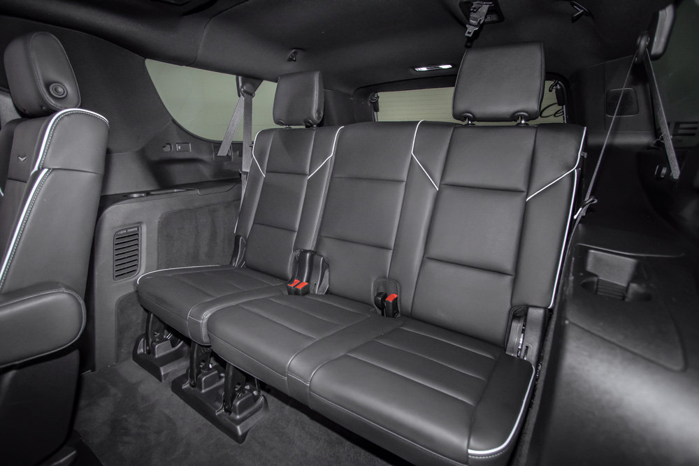 Used 2025 Cadillac Escalade ESV Sport w/ Touring Package AWD/4WD image 14