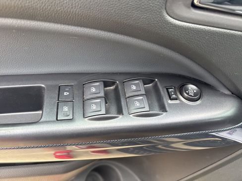 Used 2022 Chevrolet Colorado Z71 AWD/4WD image 15