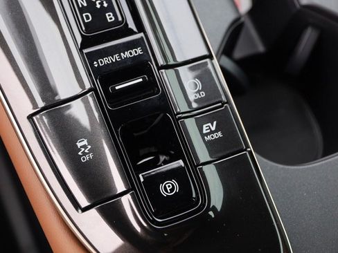 New 2026 Toyota Crown AWD/4WD image 21