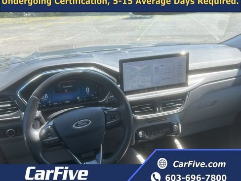 Used 2024 Ford Escape Platinum w/ Premium Technology Package AWD/4WD image 4